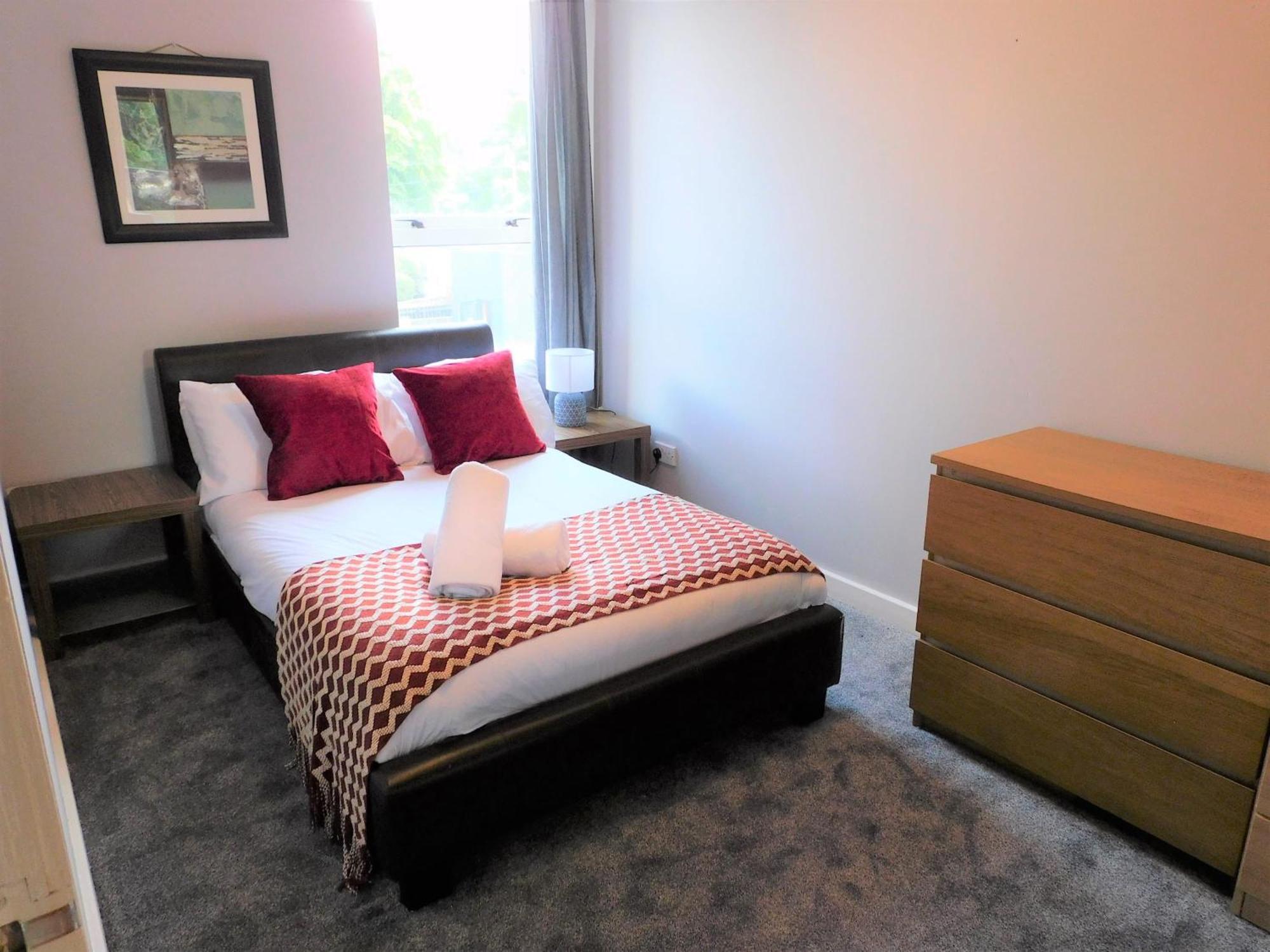 City Centre 2 Bedroom Apt, Close To M8 & Tourist Attractions グラスゴー エクステリア 写真